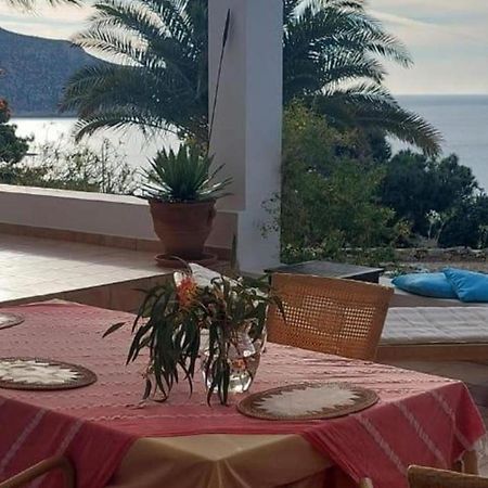 Tranquil Villa With Sea View In Ammopi Karpathos 阿莫皮 外观 照片